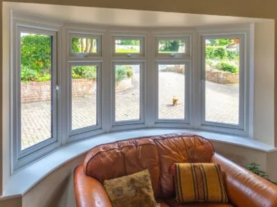 Bay-Windows-Vs-Bow-Window-400×300-1