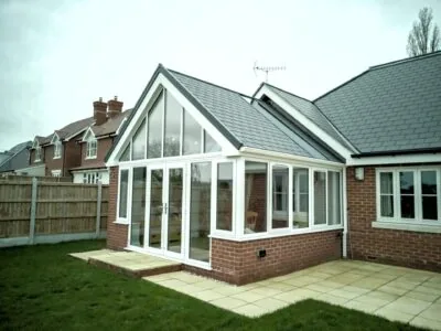 Roof-Replacement-Specialists-400×300-1