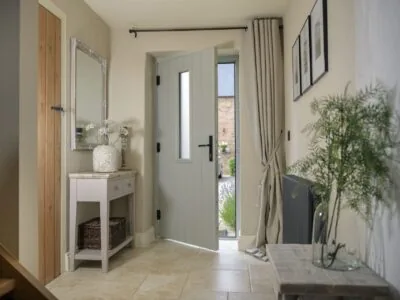 time-to-replace-your-door-400×300-1
